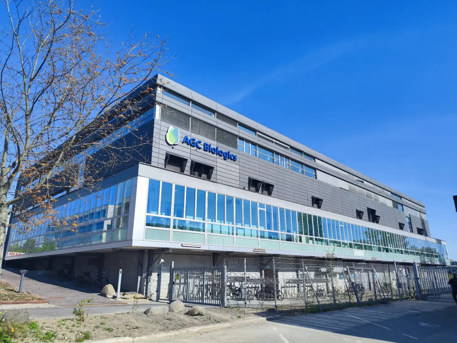 AGC Biologics i Søborg — Flogo Byg-reference